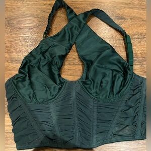 Green halter corset style top 💚